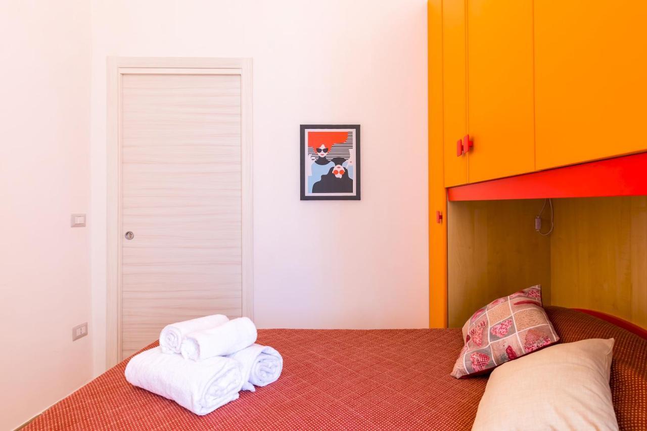 Rione Emanuele III - 4 Bedroom Apartment Neapel Exterior foto